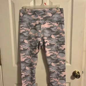 Fabletics women’s large Leggins